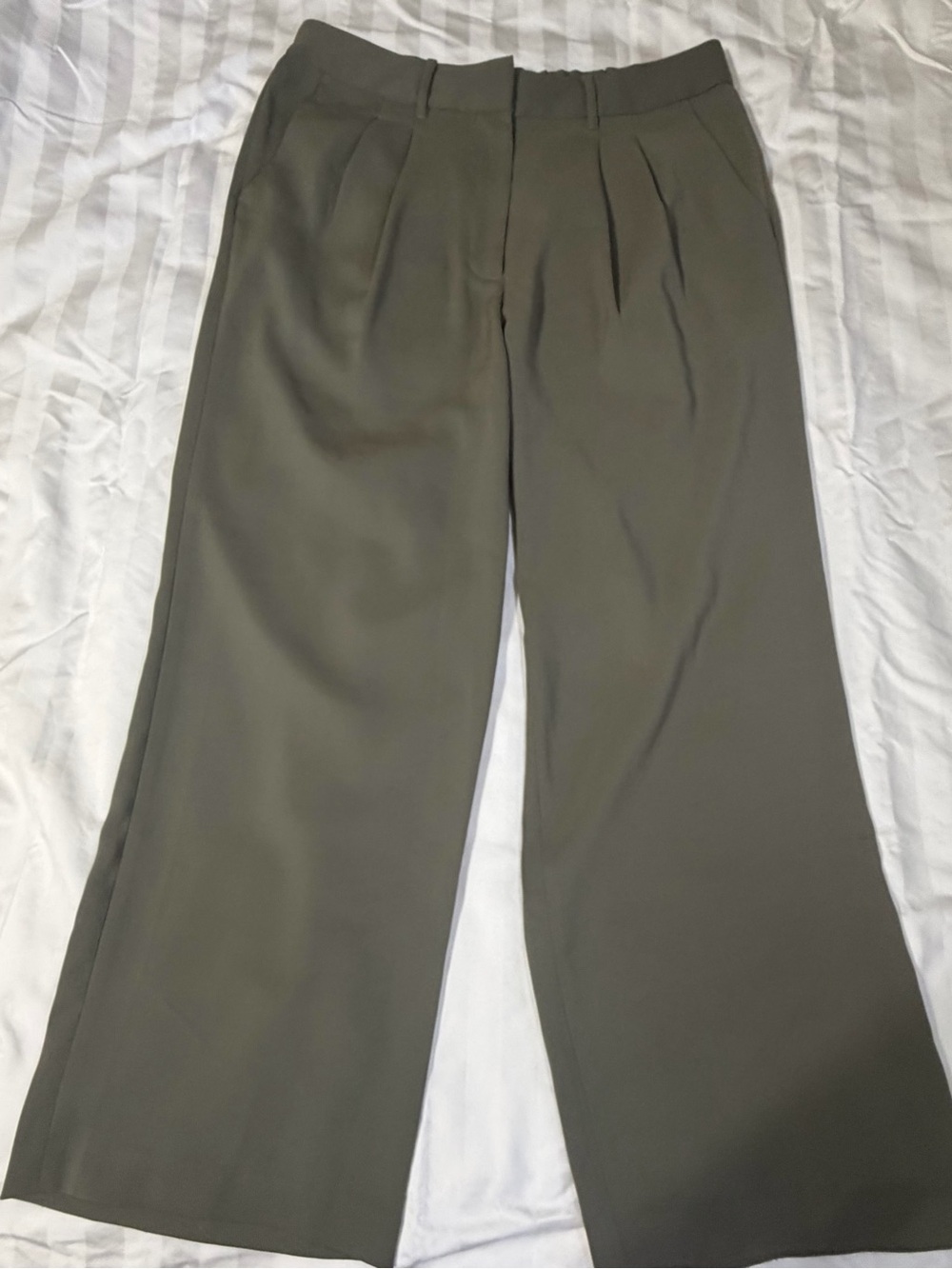 Quince Stretch Crepe Pleated Wide Leg Dress Pants Olive Green Sz 16 *READ*